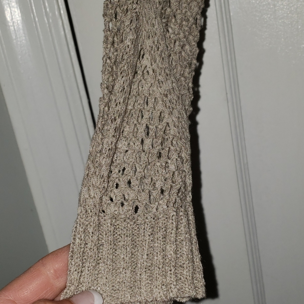 Sweater - Picture 3 of 4